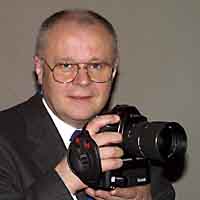 John Henshall with the new Kodak DCS 520